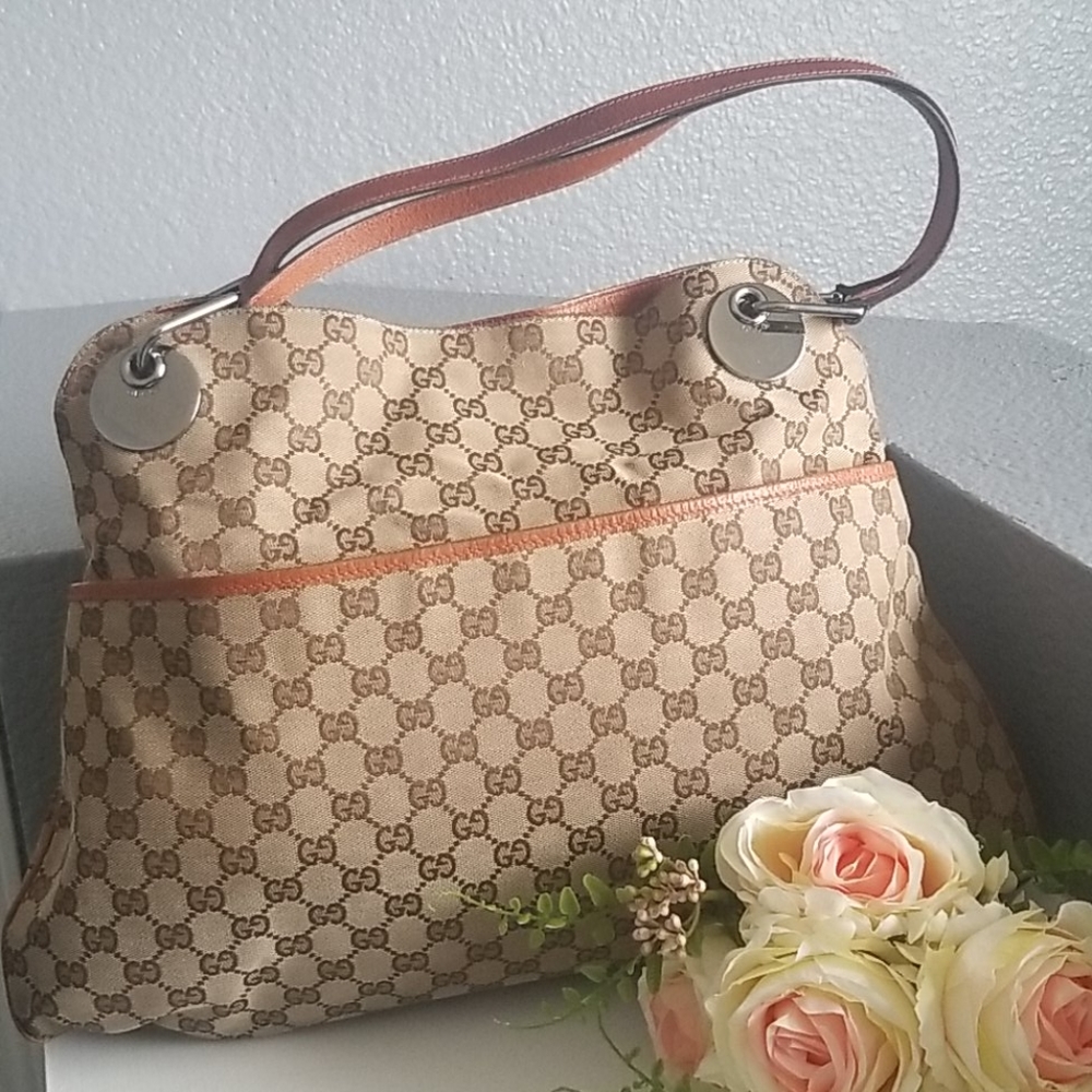 ๐ Gorgeous & authentic Gucci Eclipse bag ๐ - Picture 1 of 12